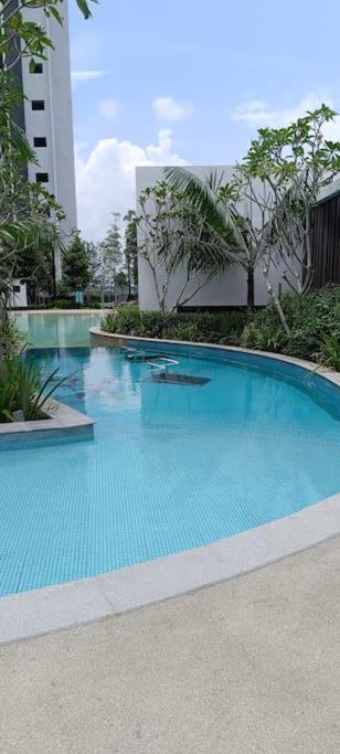 Maya Bay Residences Splashmania Gamuda Cove By Tulip Cyberjaya Exterior photo