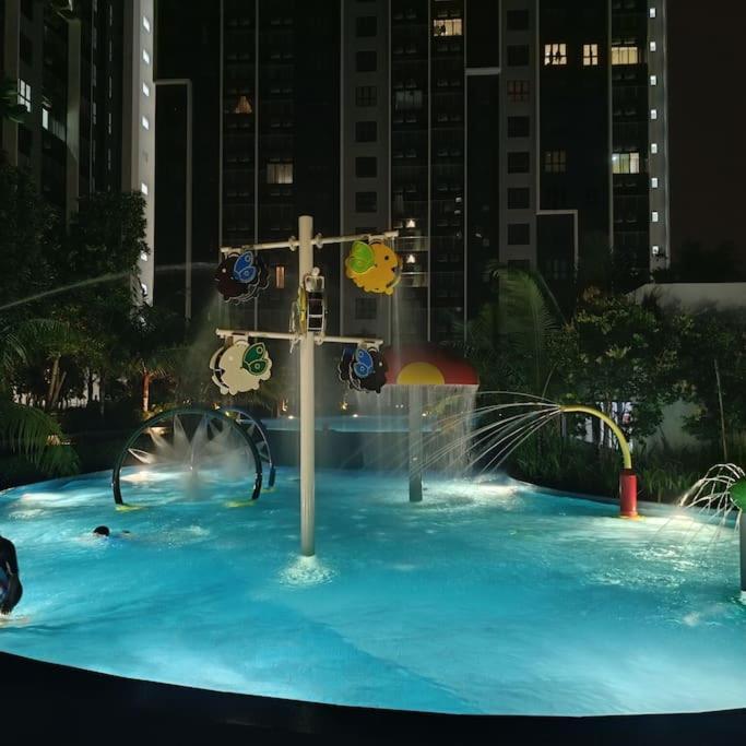 Maya Bay Residences Splashmania Gamuda Cove By Tulip Cyberjaya Exterior photo